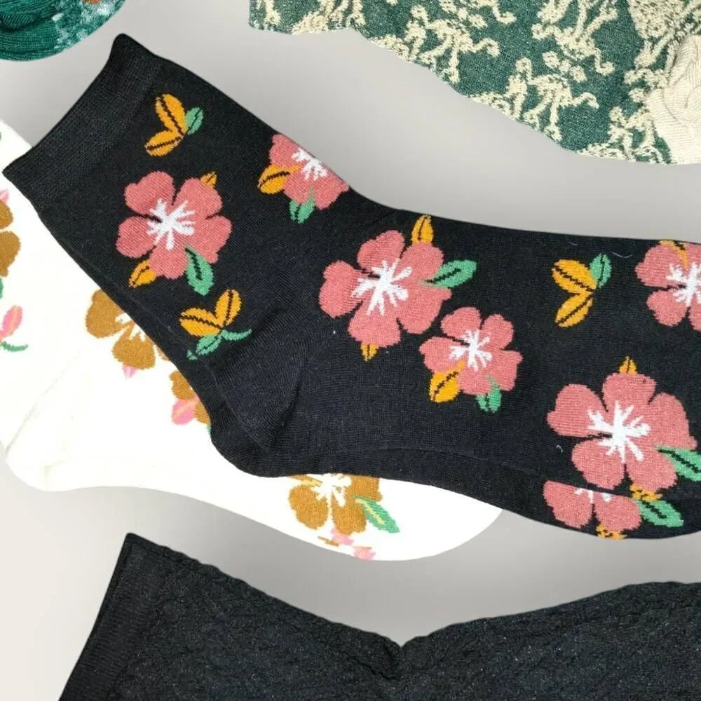 Womens Designer Socks OS Floral Texture Booties Black White Coquette Cozycore‎